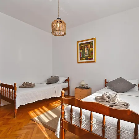 Apartment Dragana 1490