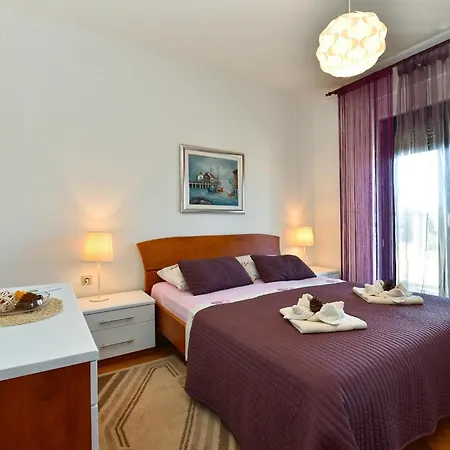 Apartment Dragana 1490 *