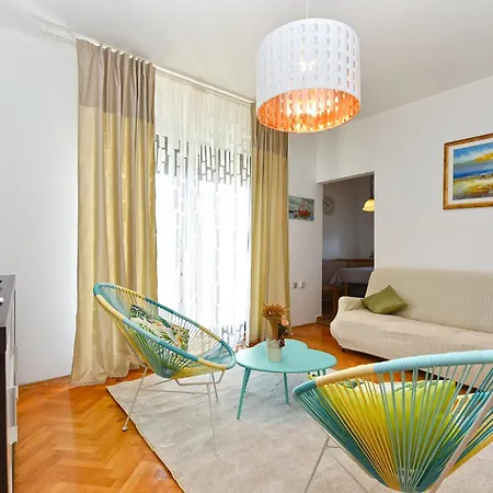 Apartment Dragana 1490 *