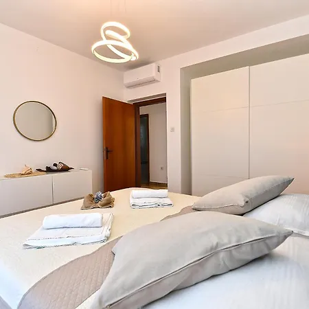 Apartment Dragana 1490 Fažana
