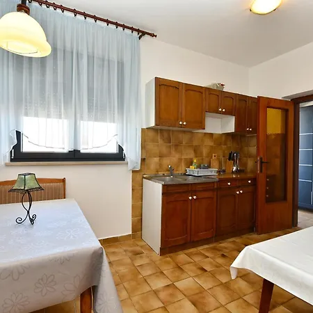 Apartment Dragana 1490 Fažana